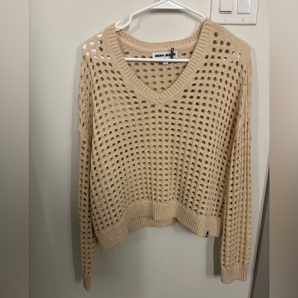 NWOT DKNY Cream V-Neck Women's Sweater